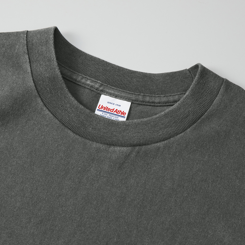 首リブはミニマルなステッチなし仕様